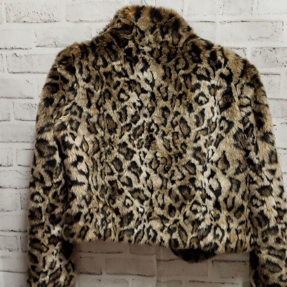 Allen b coat  - Picture 3 of 6